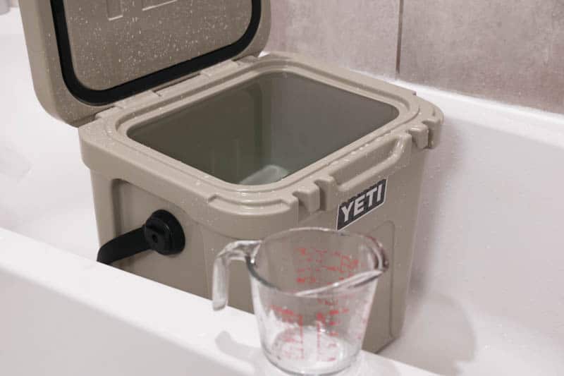 https://coolerspy.com/wp-content/uploads/2022/03/YETI-Roadie-24-Testing-liquid-capacity.jpg