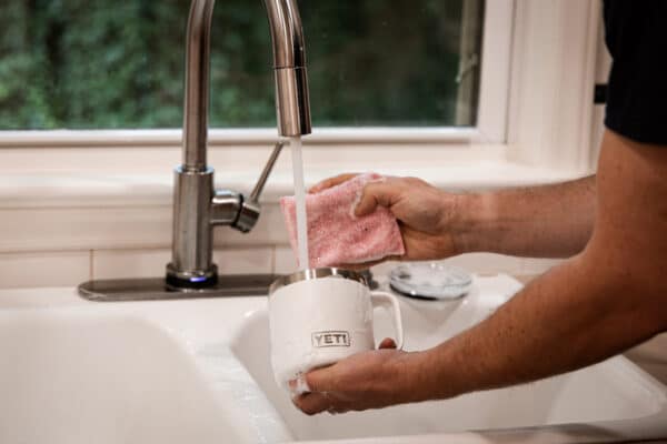 wash yeti cup in dishwasher