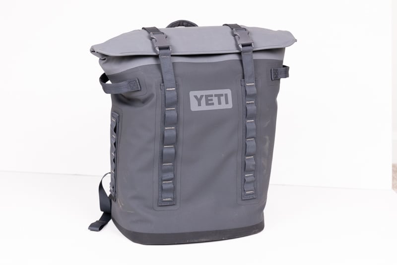 Yeti Hopper M20 front view white background